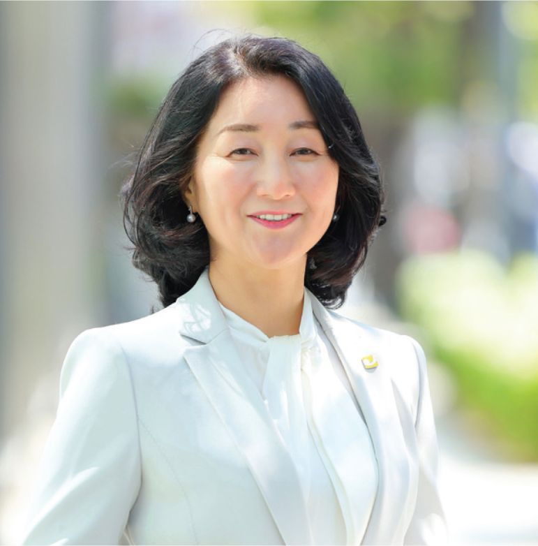 代表取締役社長 穴見くるみ